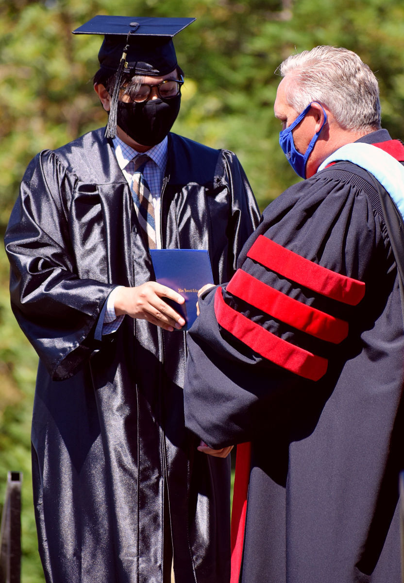 081220-smt-photo-AHC-GRADUATION-008